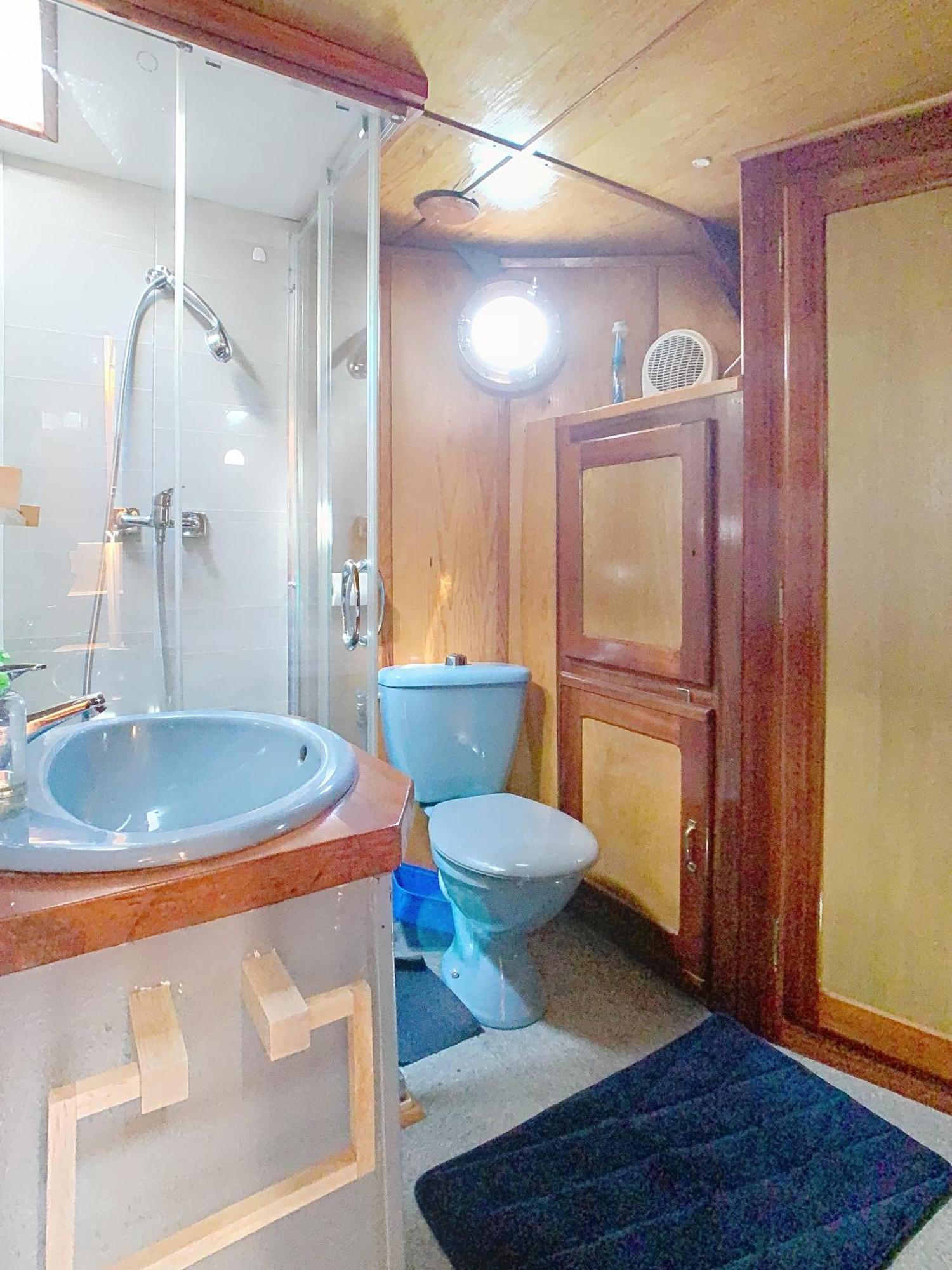 La Marquise Hotel Мелюн Екстериор снимка